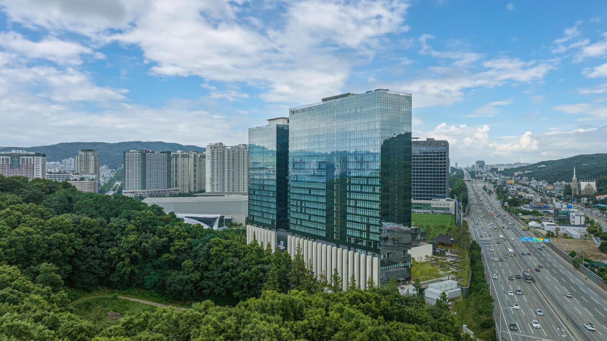 ホテル Doubletree By Hilton Seoul Pangyo ソンナム エクステリア 写真
