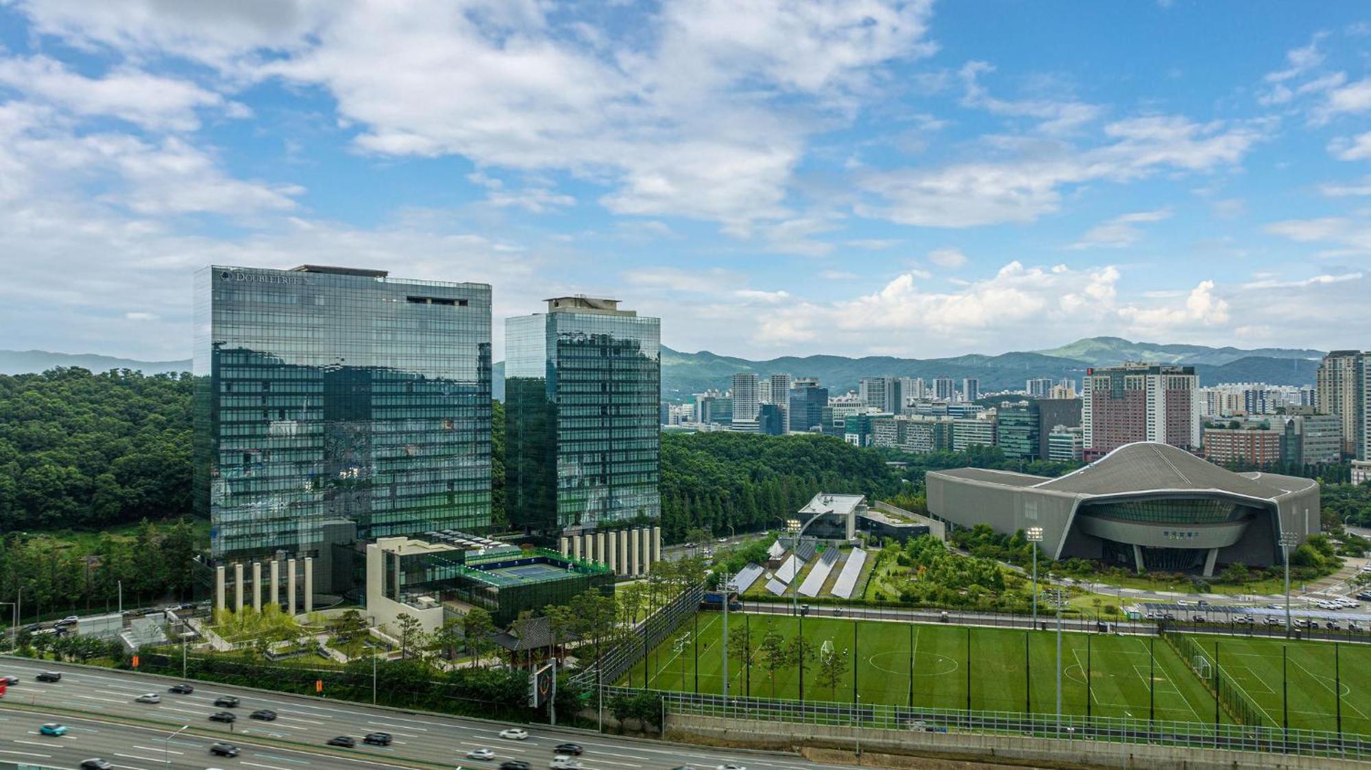 ホテル Doubletree By Hilton Seoul Pangyo ソンナム エクステリア 写真