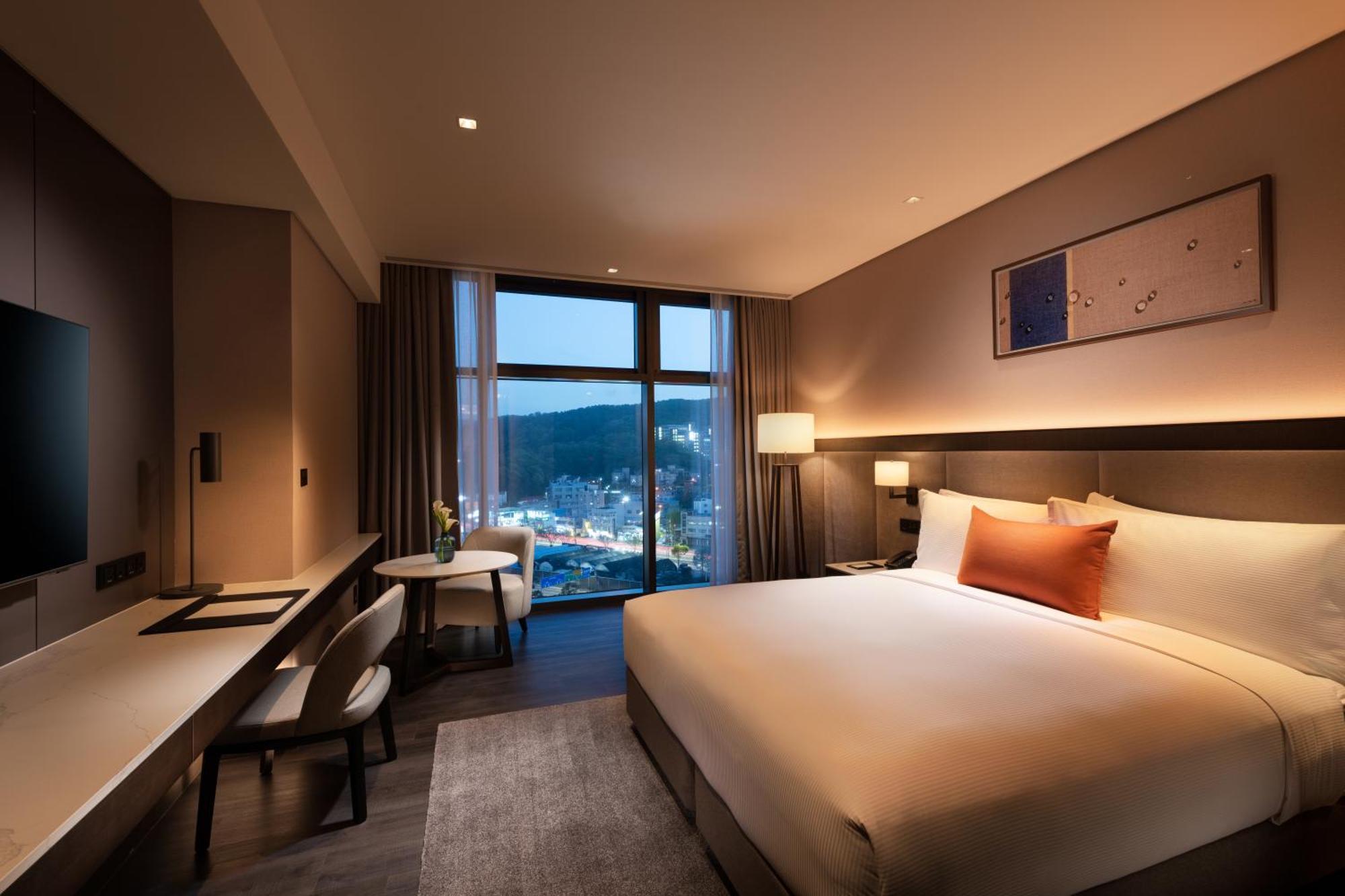 ホテル Doubletree By Hilton Seoul Pangyo ソンナム エクステリア 写真