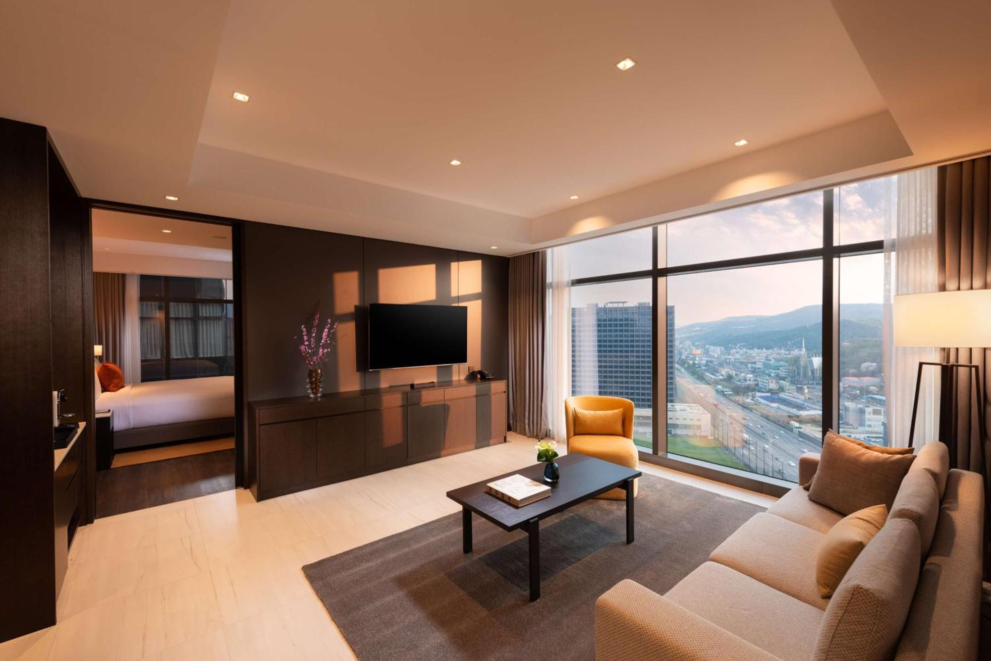 ホテル Doubletree By Hilton Seoul Pangyo ソンナム エクステリア 写真