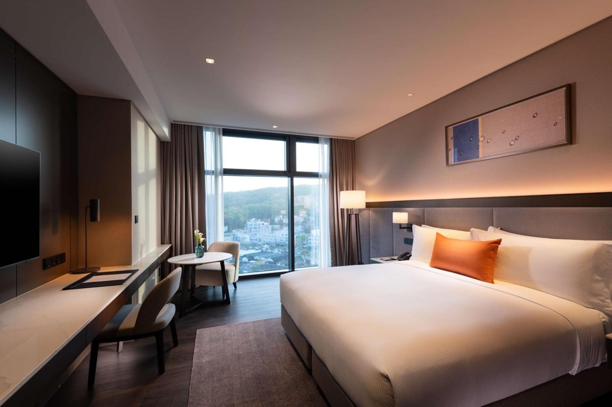 ホテル Doubletree By Hilton Seoul Pangyo ソンナム エクステリア 写真